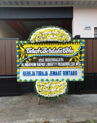 Papan Bunga Duka di Pekapuran Laut